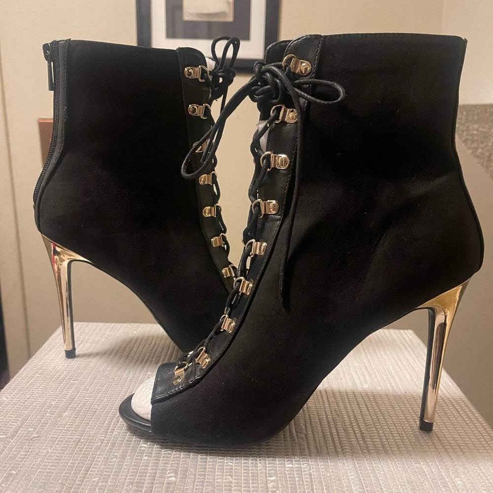 Anne Michelle Boots